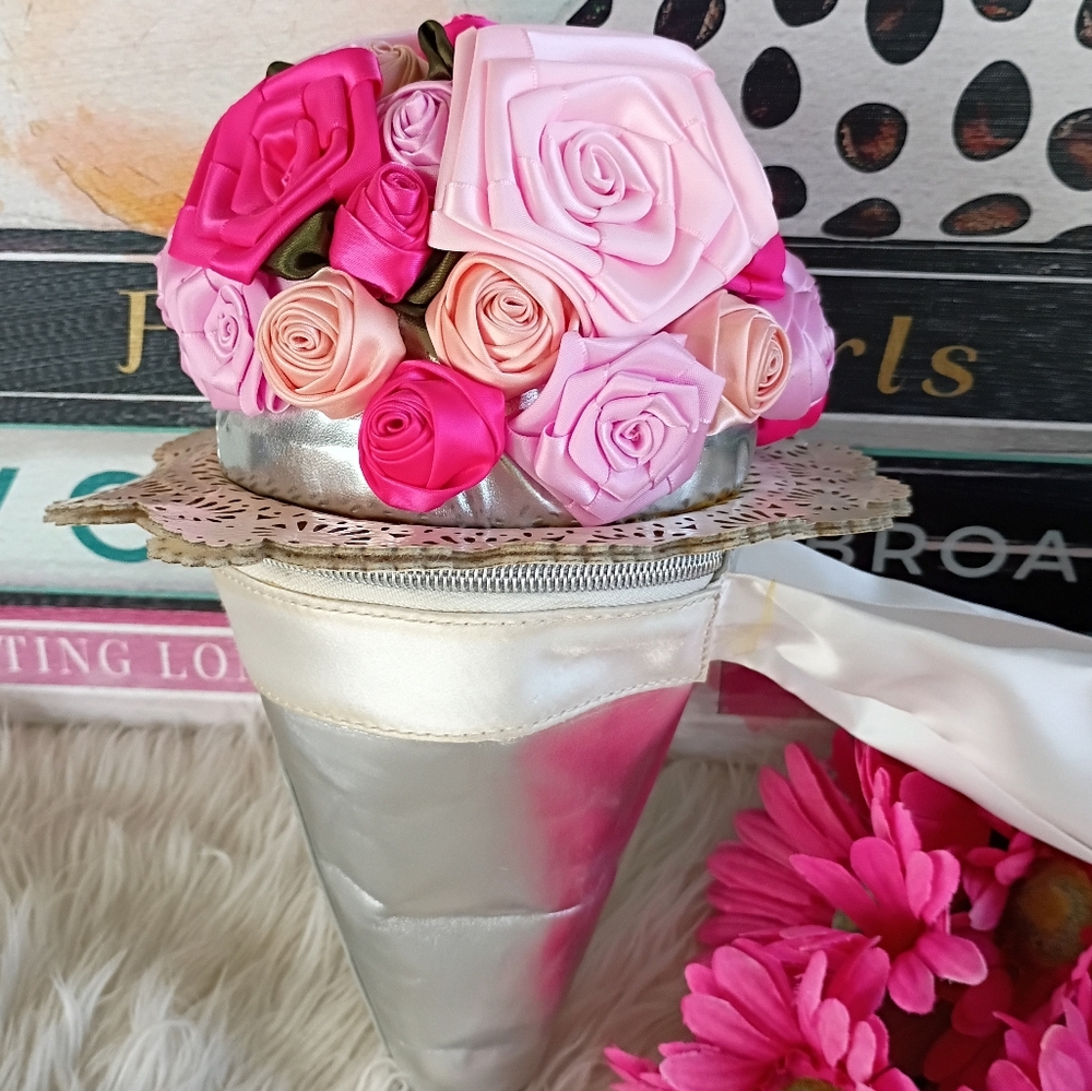 First Edition! Rare Betsey Johnson Blue Collection Wedding Bridal Bouquet Bag View 6